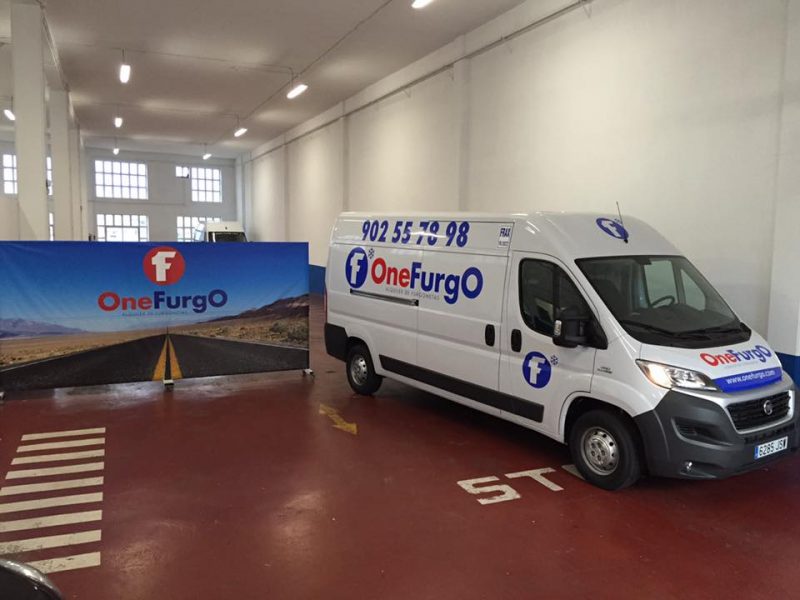 Alquiler de furgoneta con equipo de frío en Málaga